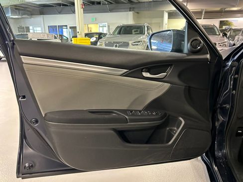 Used 2020 Honda Civic EX image 9