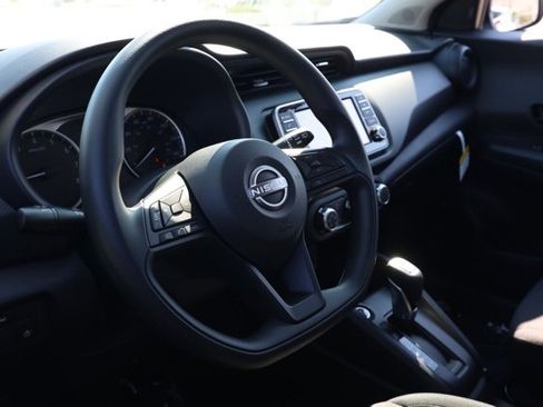 New 2025 Nissan Kicks Play S image 14