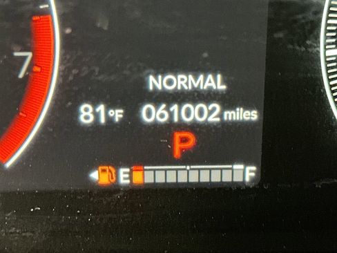 Used 2023 Honda Pilot Touring image 36