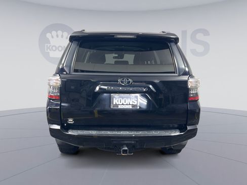 Used 2021 Toyota 4Runner SR5 RWD image 10