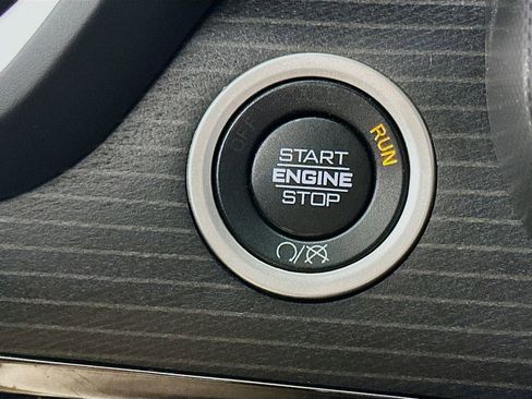 Certified 2023 RAM 2500 Limited image 24