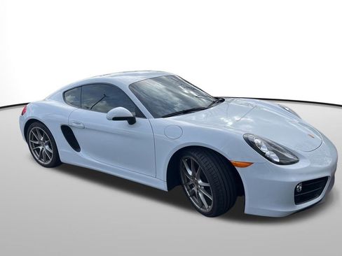 Used 2015 Porsche Cayman image 3