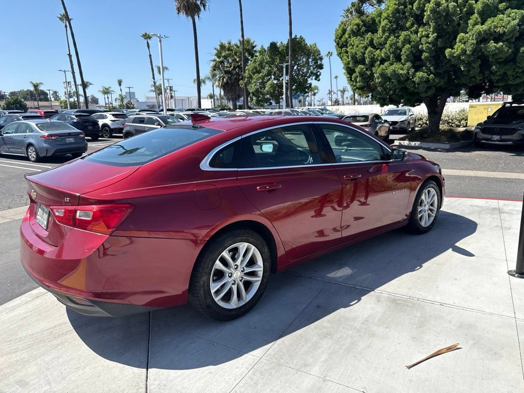 Used 2018 Chevrolet Malibu LT FWD image 19