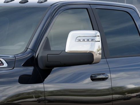 New 2026 RAM 2500 Laramie AWD/4WD image 12