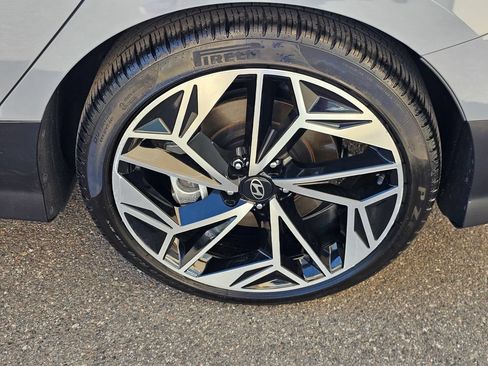 Certified 2024 Hyundai Ioniq 6 SEL RWD image 8