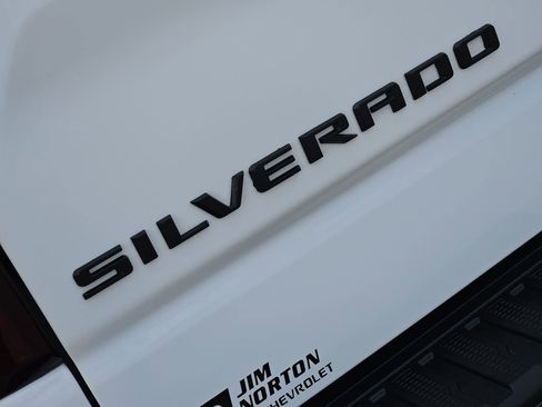 Used 2025 Chevrolet Silverado 1500 LT RWD image 14