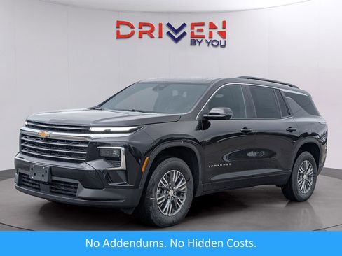 New 2026 Chevrolet Traverse LT w/ Driver Confidence Package image 1