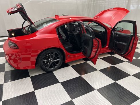 Used 2019 Dodge Charger R/T w/ Plus Group image 33