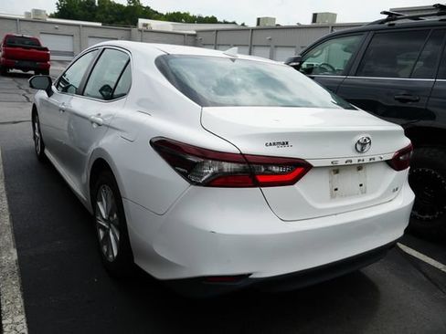 Used 2021 Toyota Camry LE FWD image 7