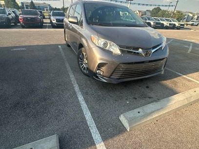 Used 2018 Toyota Sienna XLE w/ XLE Navigation Package