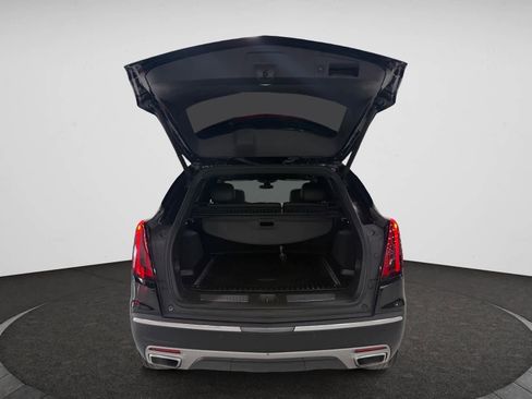 Certified 2022 Cadillac XT5 Premium Luxury w/ LPO, Floor Liner Package image 6