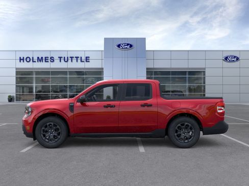 New 2026 Ford Maverick XLT w/ XLT Luxury Package FWD image 3