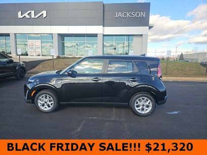 New 2025 Kia Soul LX