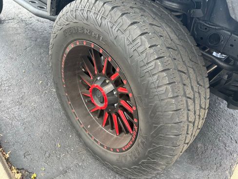 Used 2020 Jeep Wrangler Sport AWD/4WD image 9
