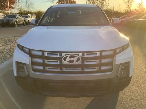 Certified 2026 Hyundai Santa Cruz SE FWD image 2