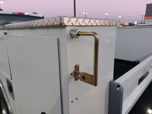 New 2026 Ford F350 XL AWD/4WD image 9