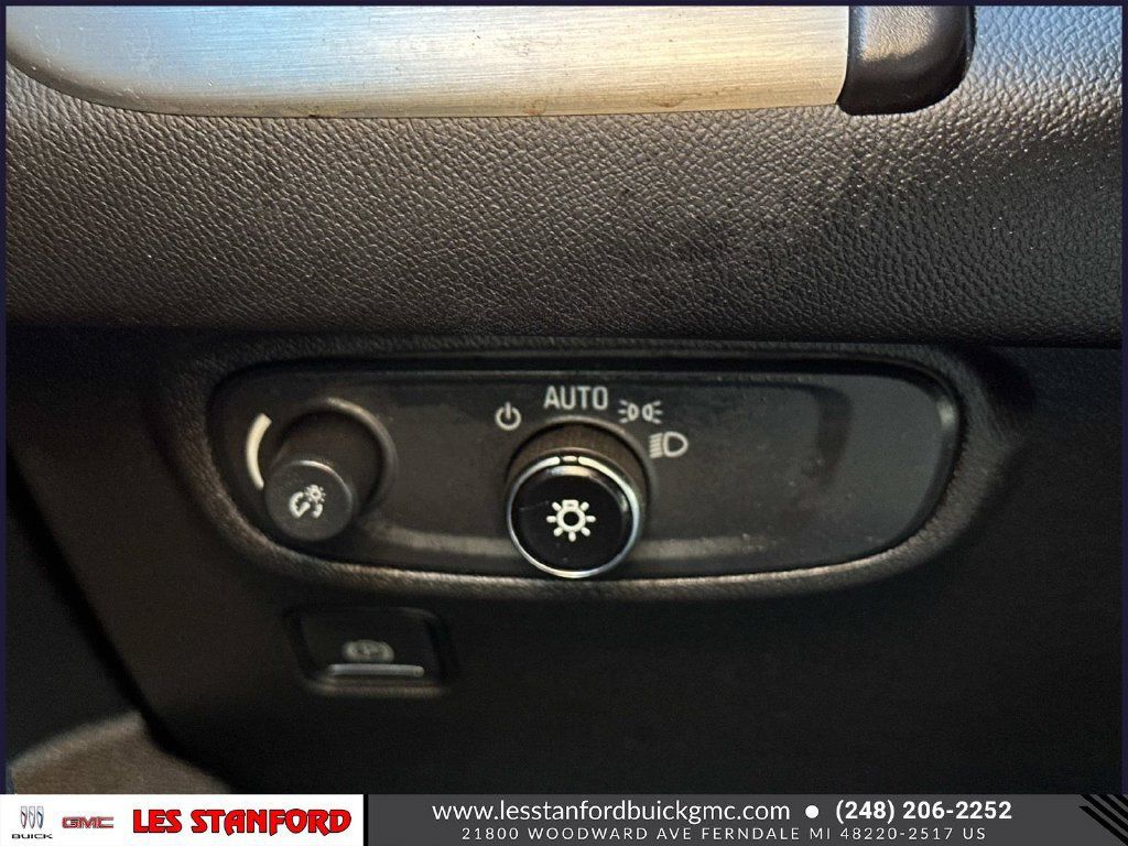 Used 2024 GMC Terrain SLE FWD image 27