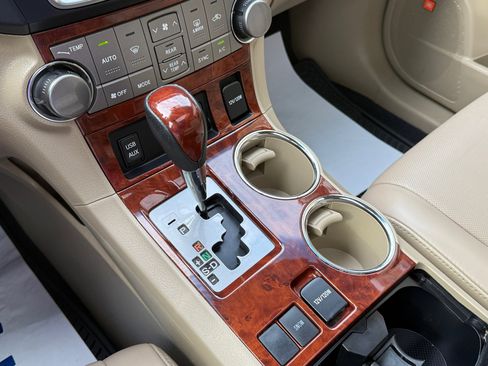 Used 2013 Toyota Highlander Limited image 27