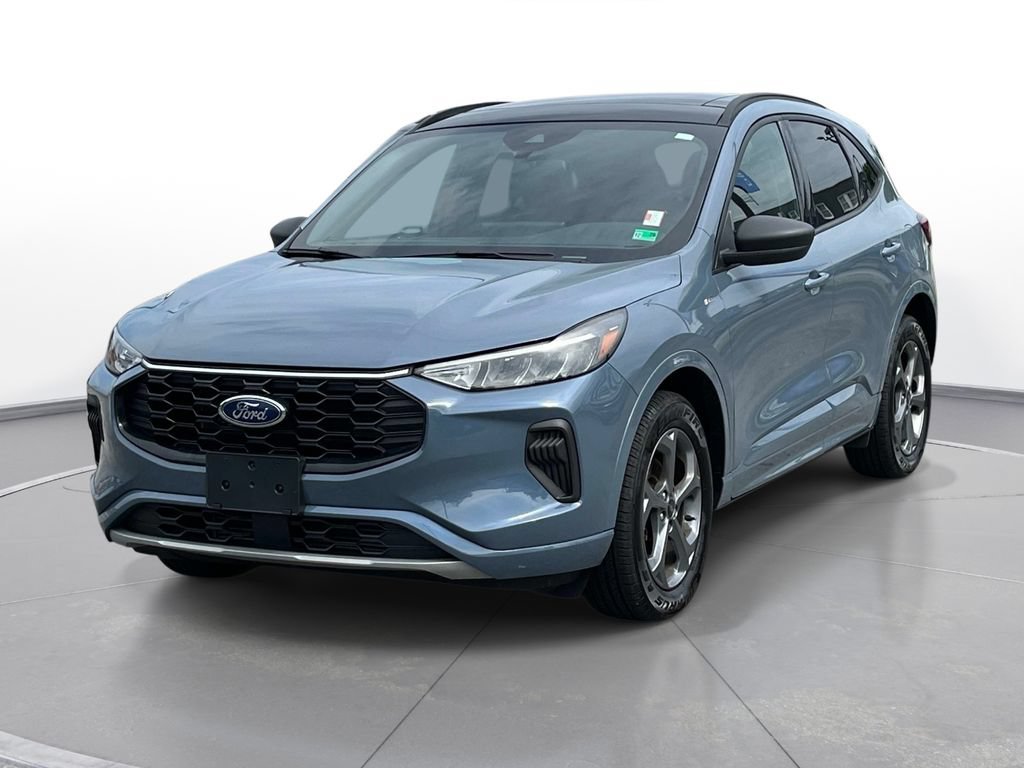 Used 2024 Ford Escape ST-Line w/ Tech Pack #1 AWD/4WD image 9