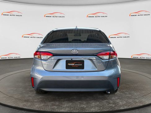 Used 2024 Toyota Corolla LE FWD image 9