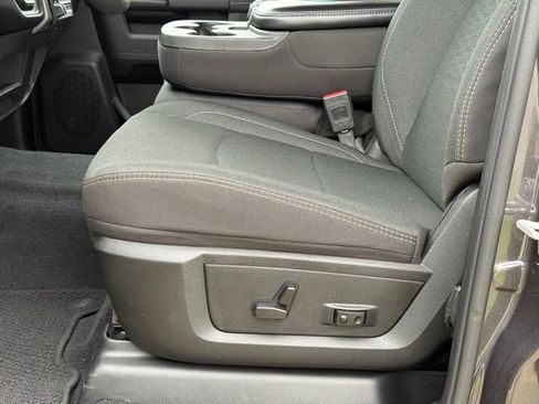 Used 2025 RAM 2500 Big Horn AWD/4WD image 14