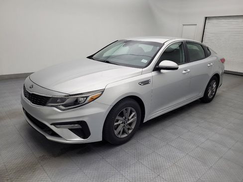 Used 2019 Kia Optima LX image 2