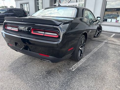Used 2018 Dodge Challenger R/T Scat Pack w/ Driver Convenience Group RWD image 8