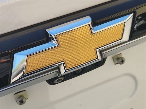 Used 2022 Chevrolet Traverse Premier w/ LPO, Floor Liner Package image 32