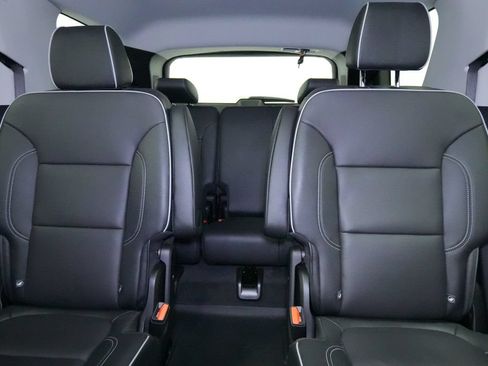 Used 2021 Chevrolet Traverse High Country AWD/4WD image 19