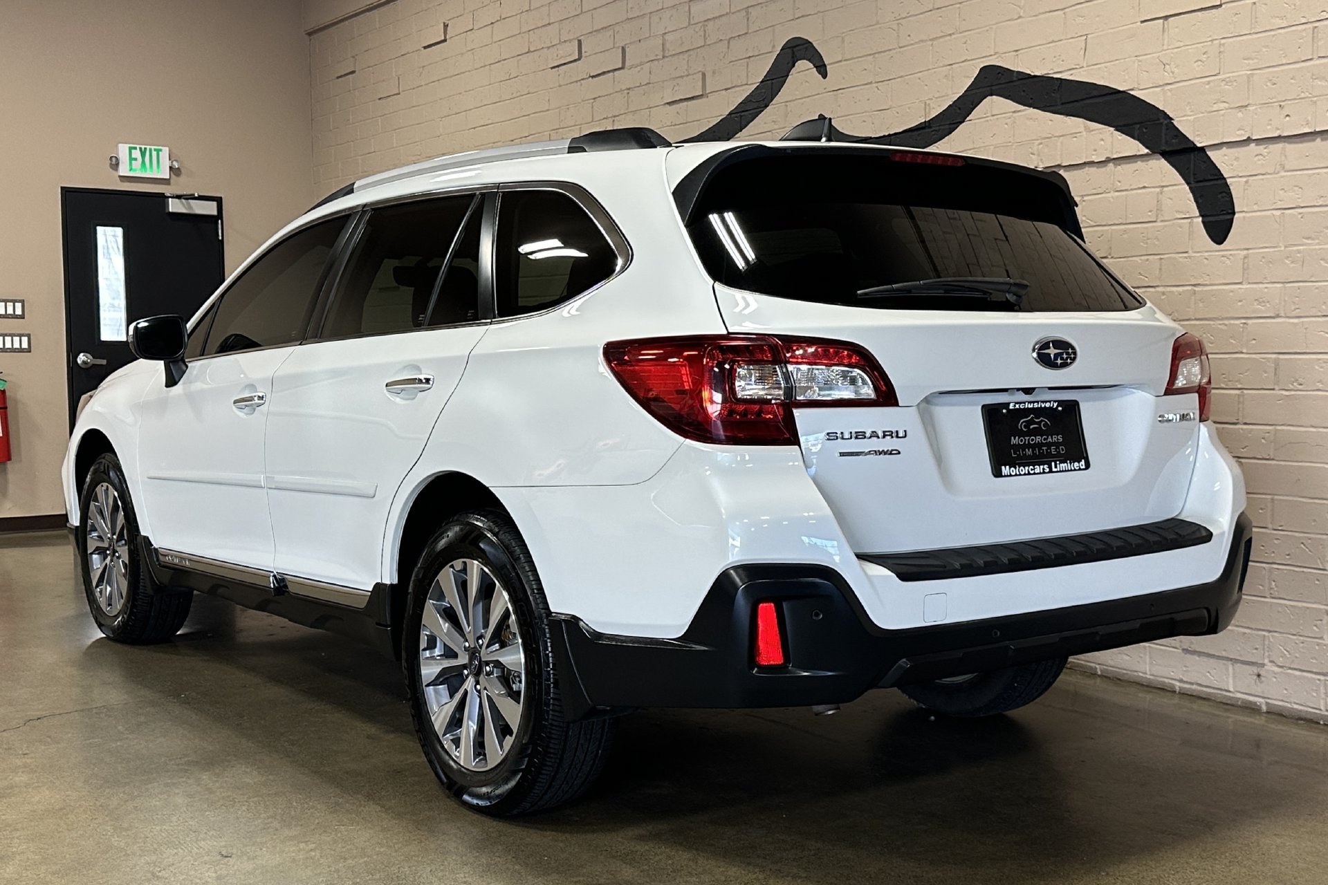Used 2019 Subaru Outback 2.5i Touring AWD/4WD image 7