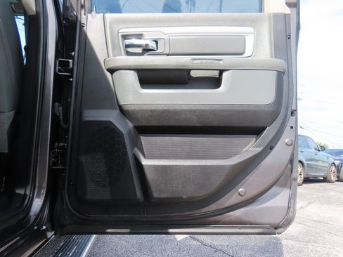 Used 2016 RAM 1500 Big Horn AWD/4WD image 35