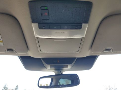 Used 2022 Nissan Pathfinder SL image 24