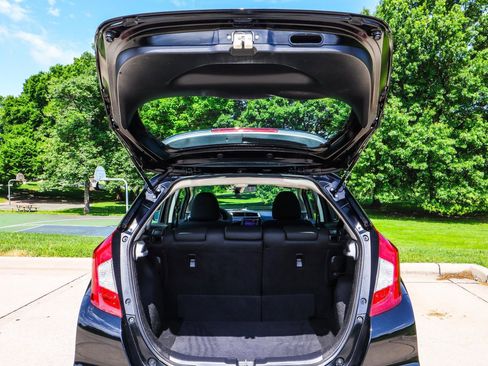 Used 2019 Honda Fit LX image 16