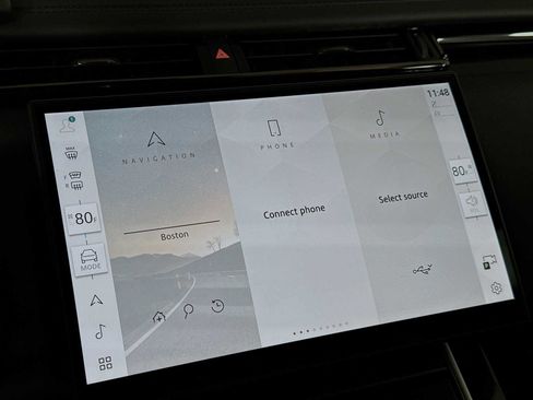 New 2026 Land Rover Range Rover Velar Dynamic SE image 14