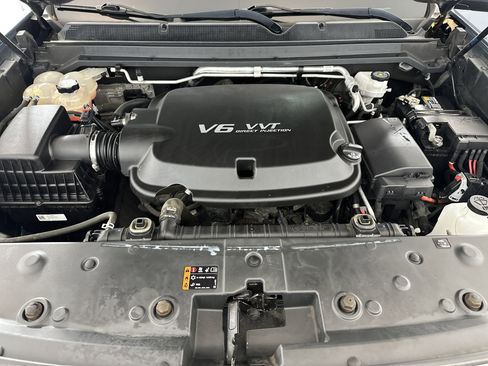 Used 2019 GMC Canyon SLE w/ Driver Alert Package image 11