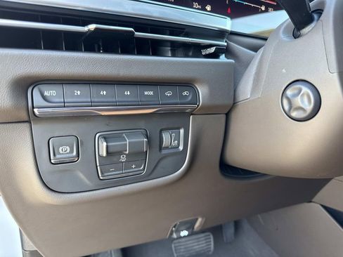 New 2026 Cadillac Escalade Luxury w/ Touring Package image 30