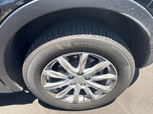Used 2021 Cadillac XT4 Luxury w/ Trailering Package AWD/4WD image 15