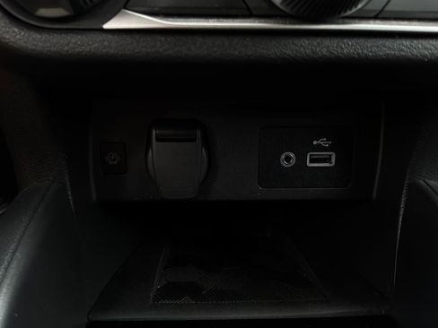 Used 2025 Nissan Versa SV FWD image 22