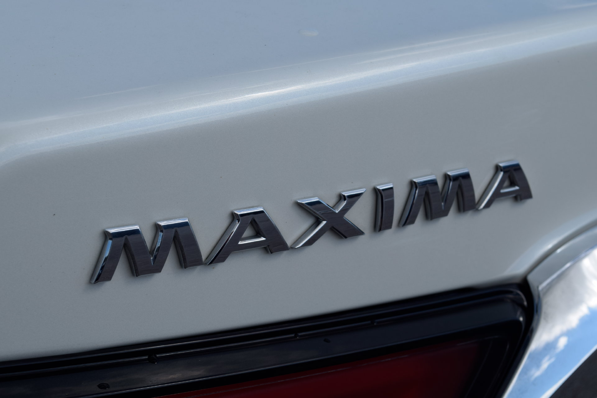 Used 2023 Nissan Maxima SV w/ Floor Mat Group FWD image 19