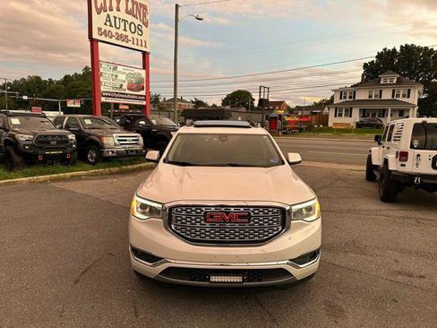 Used 2017 GMC Acadia Denali w/ Technology Package AWD/4WD image 2