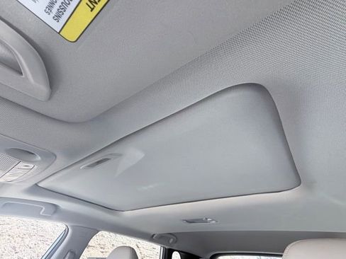 Used 2022 Nissan Rogue Sport SL w/ Premium Package image 17