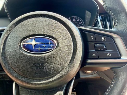 Used 2025 Subaru Outback Premium AWD/4WD image 40
