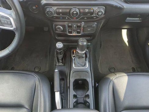 Certified 2022 Jeep Wrangler Unlimited Sahara image 21