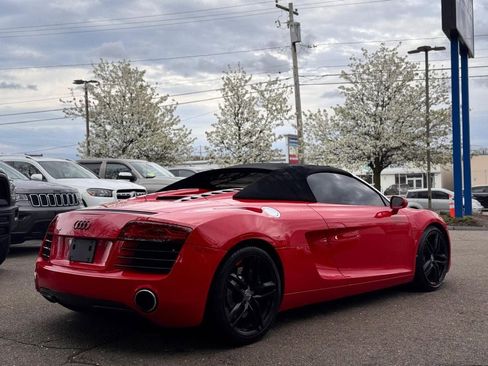 Used 2015 Audi R8 V8 w/ Extended Leather Package AWD/4WD image 7