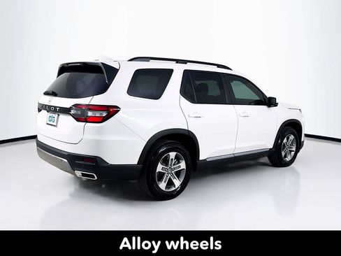 Used 2026 Honda Pilot EX-L image 8