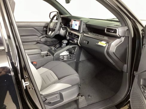 Used 2026 Toyota Tacoma TRD Sport AWD/4WD image 35