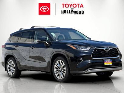 New 2026 Toyota Highlander Platinum