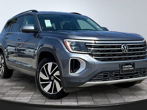 Used 2024 Volkswagen Atlas SE FWD image 4