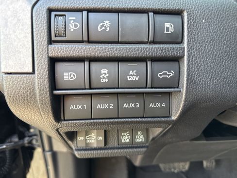 New 2025 Toyota Tacoma Trailhunter image 29