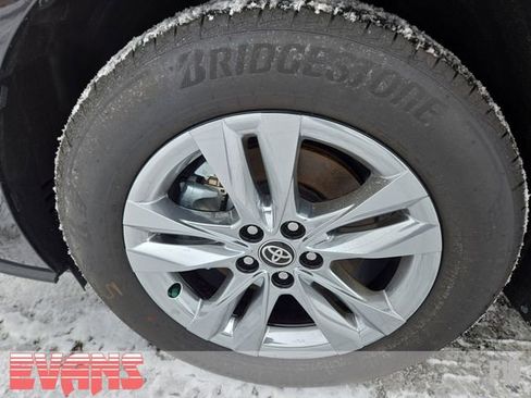 Certified 2026 Toyota Sienna XLE image 27